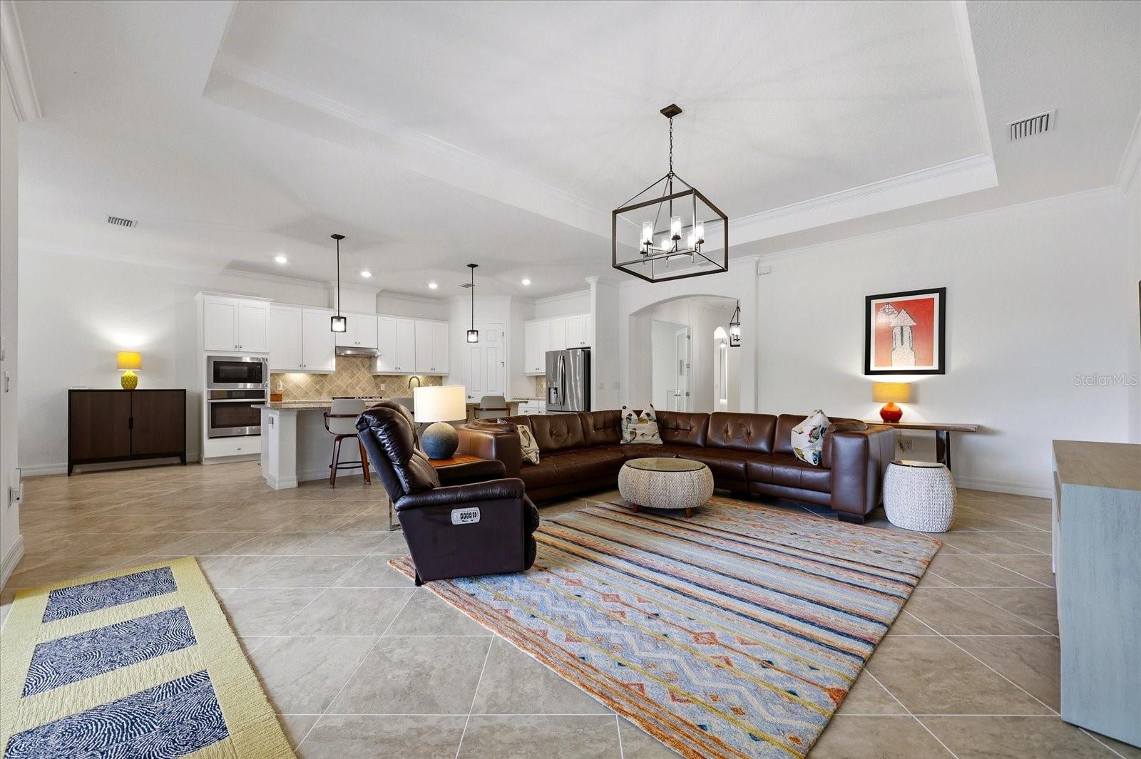ARBOR GRANDE - Residential
