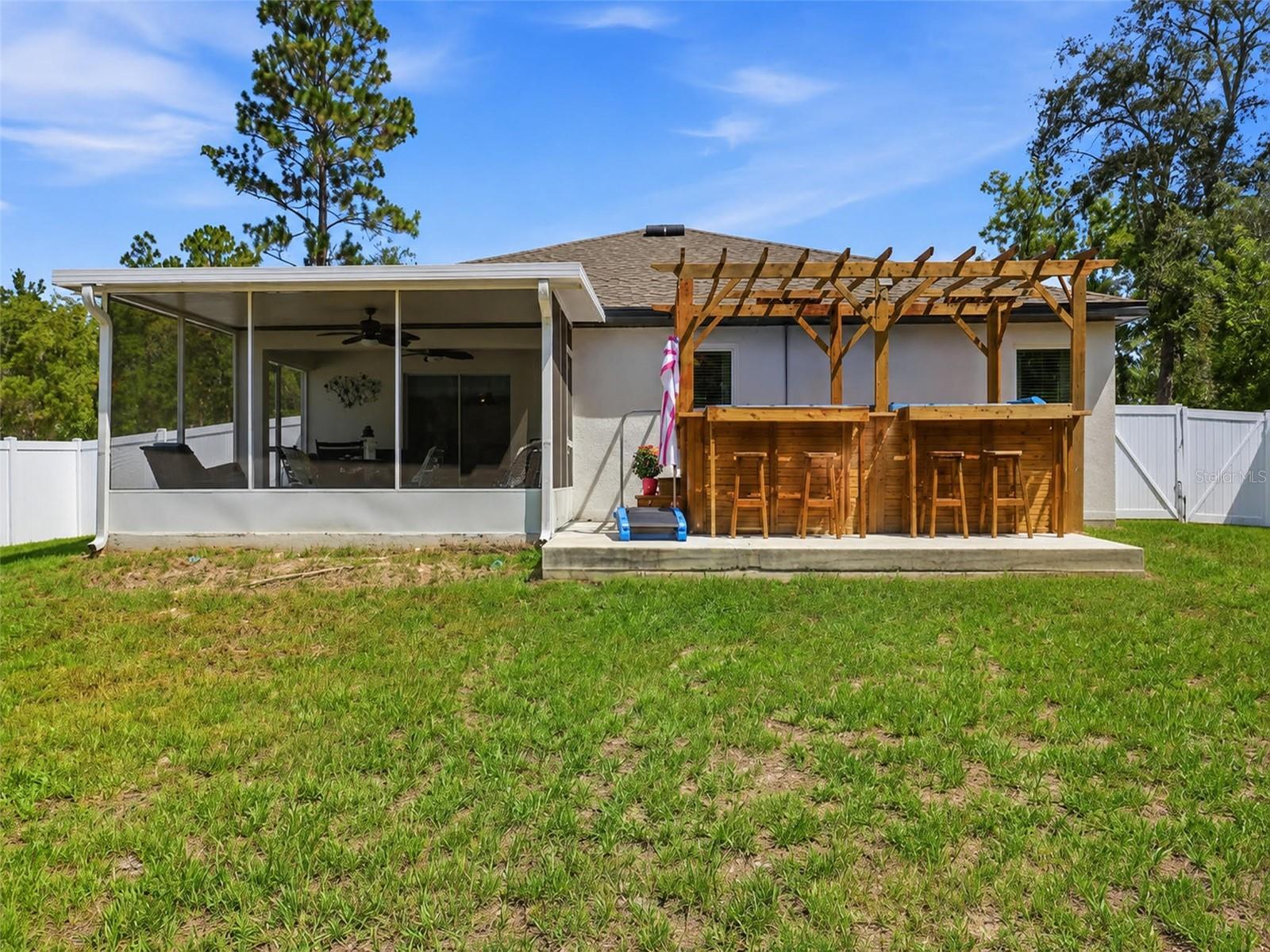 ROYAL HIGHLANDS - Residential