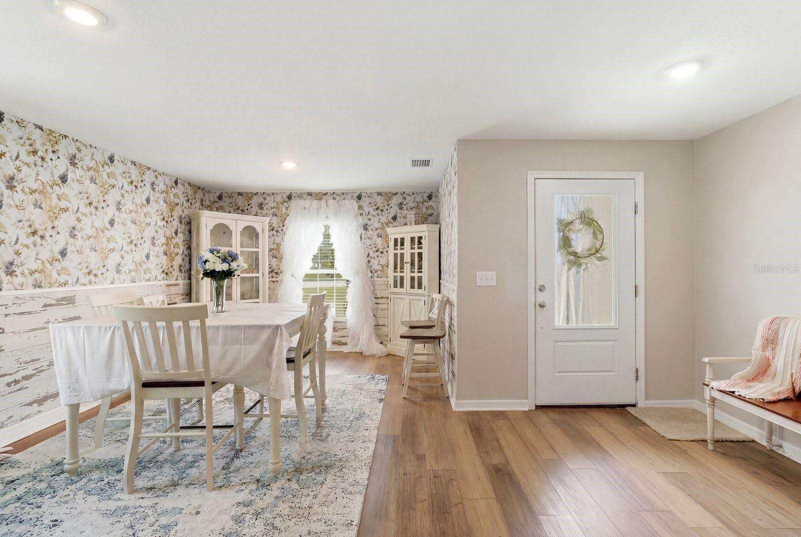 ROYAL HIGHLANDS - Residential