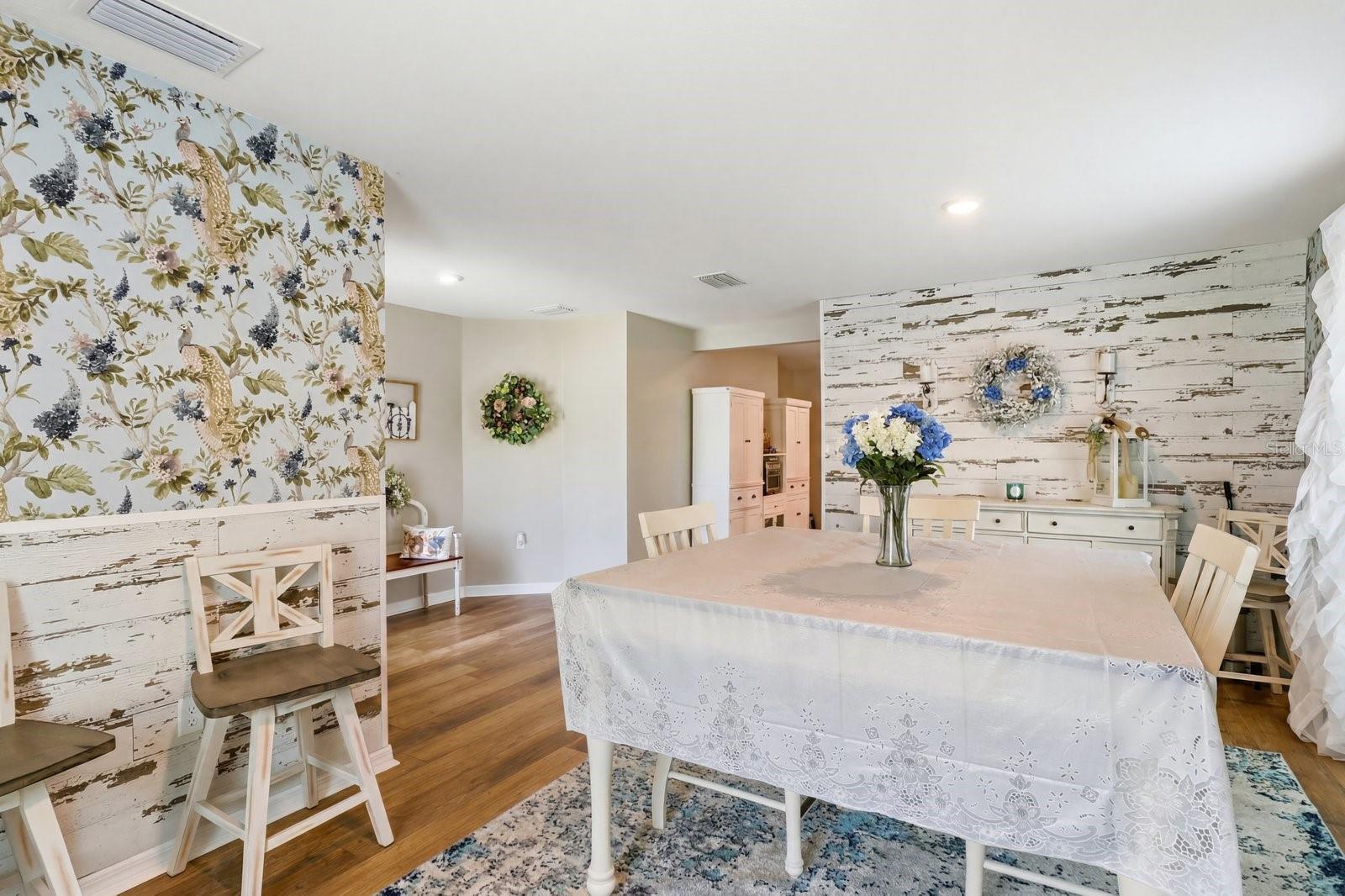 ROYAL HIGHLANDS - Residential