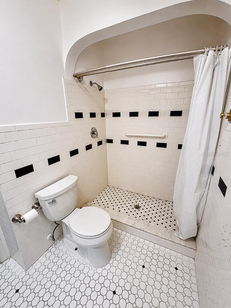 BRONX - Residential Income