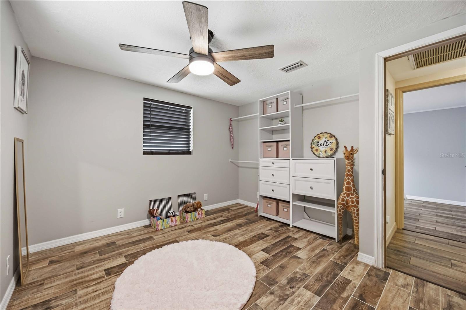 PINE LAKE - Residential