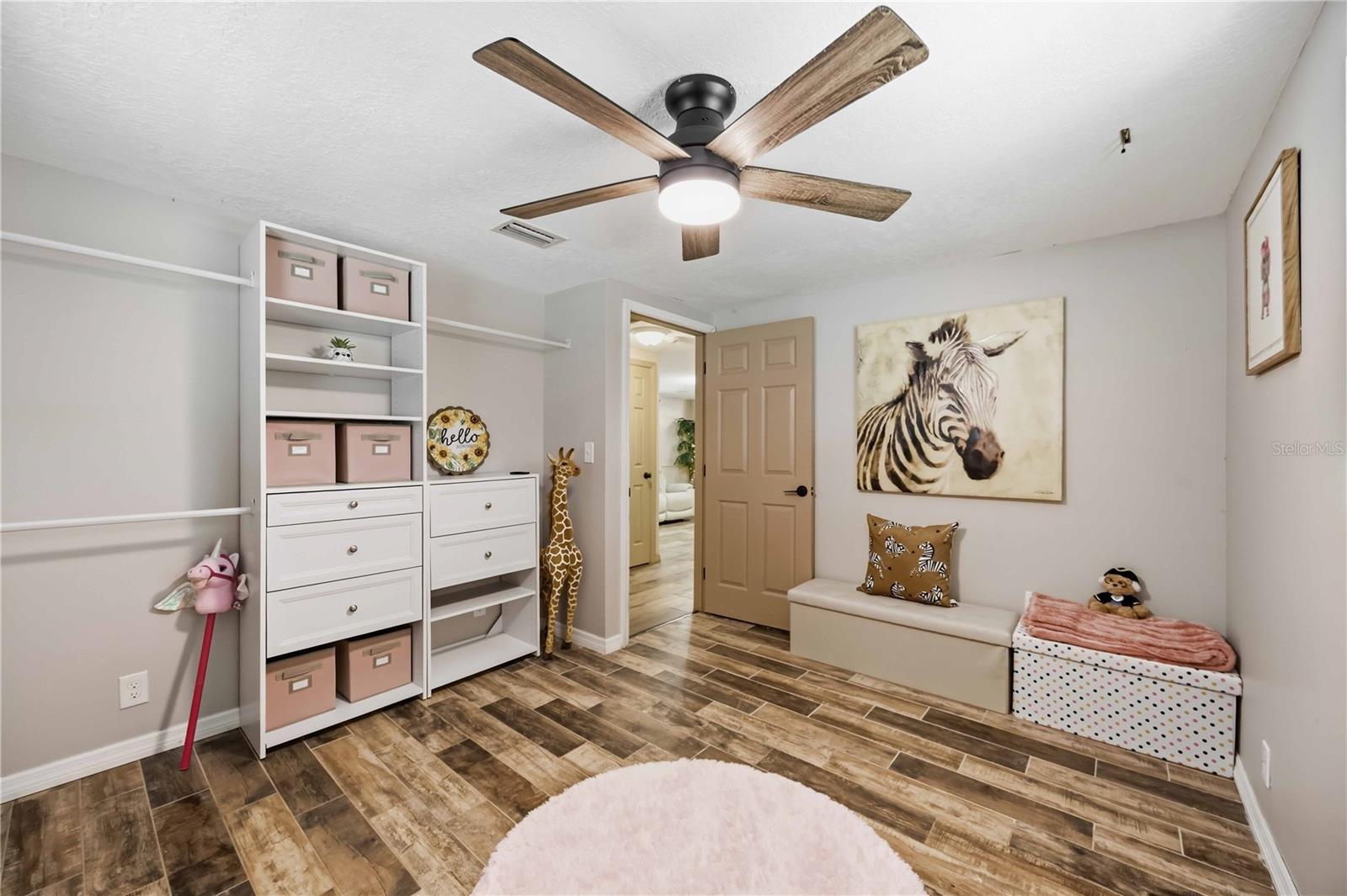 PINE LAKE - Residential
