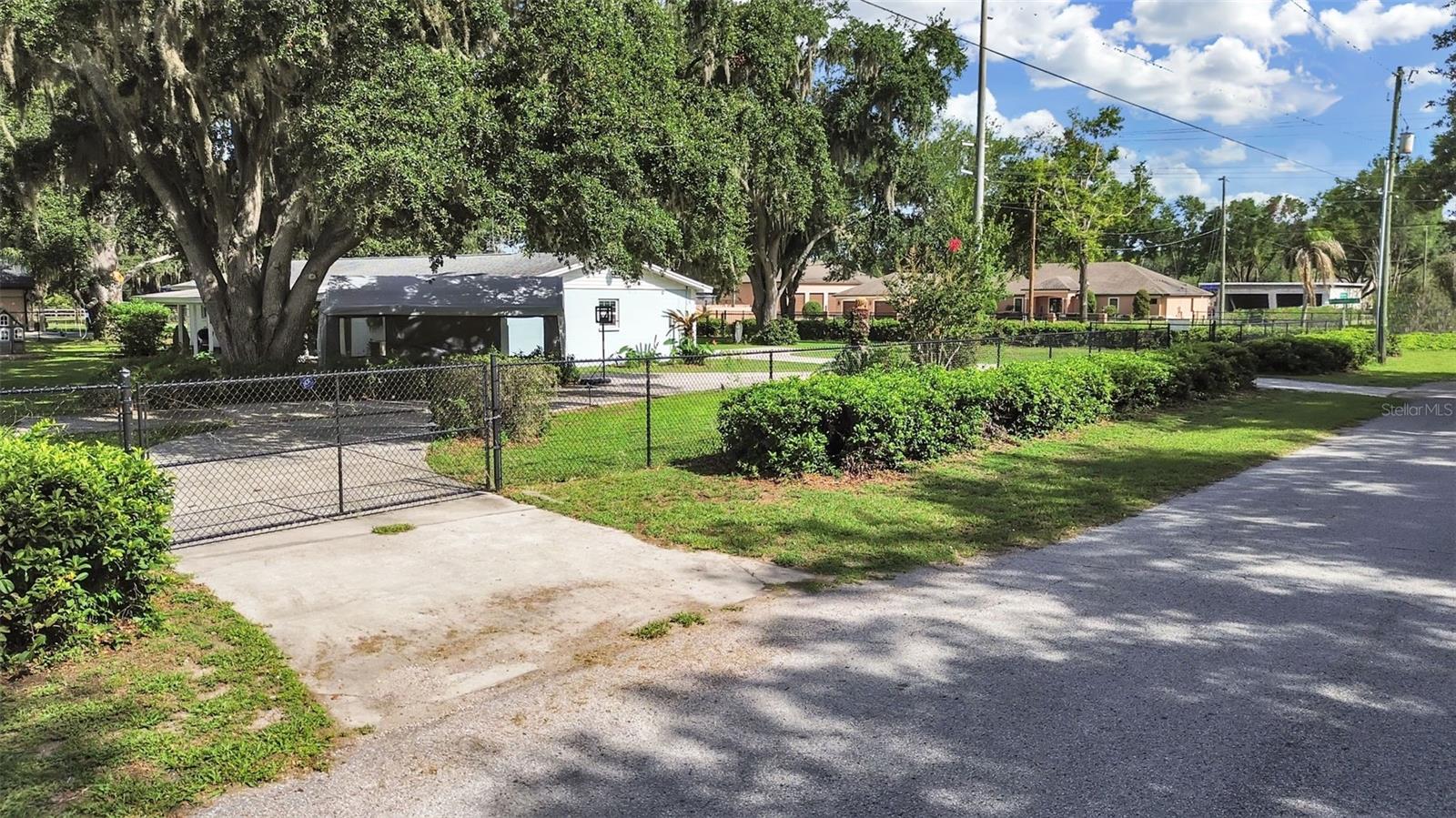 UNPLATTED - Residential