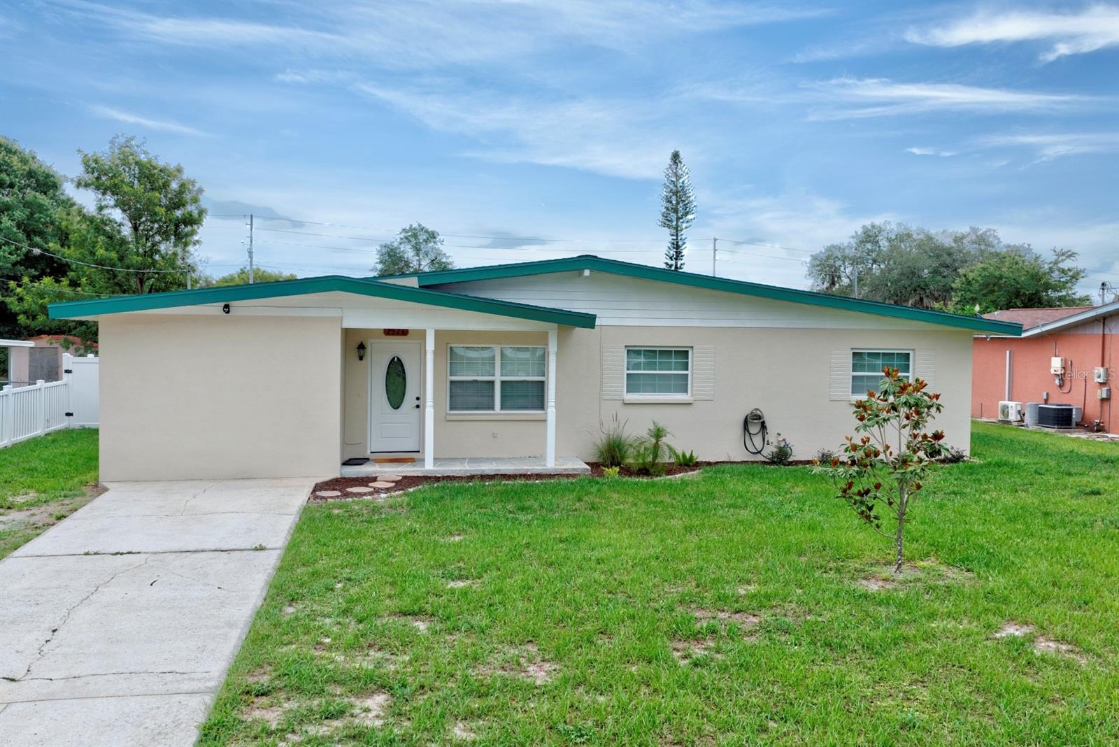 LAKE SEBRING - Residential