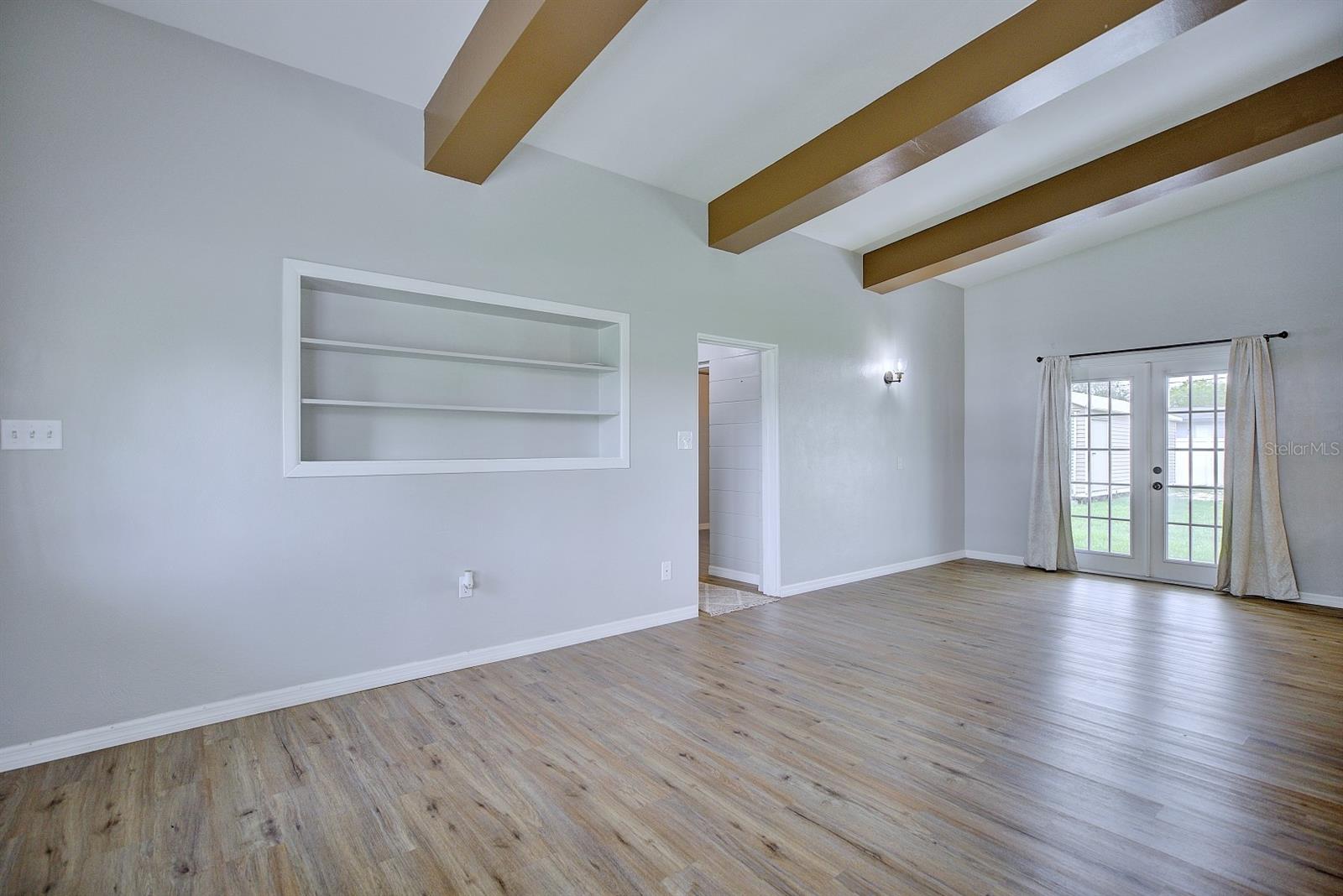 LAKE SEBRING - Residential