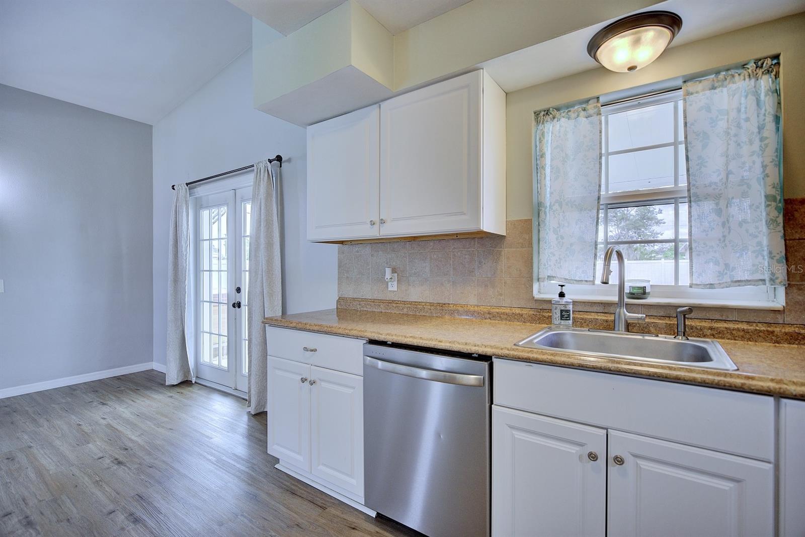 LAKE SEBRING - Residential