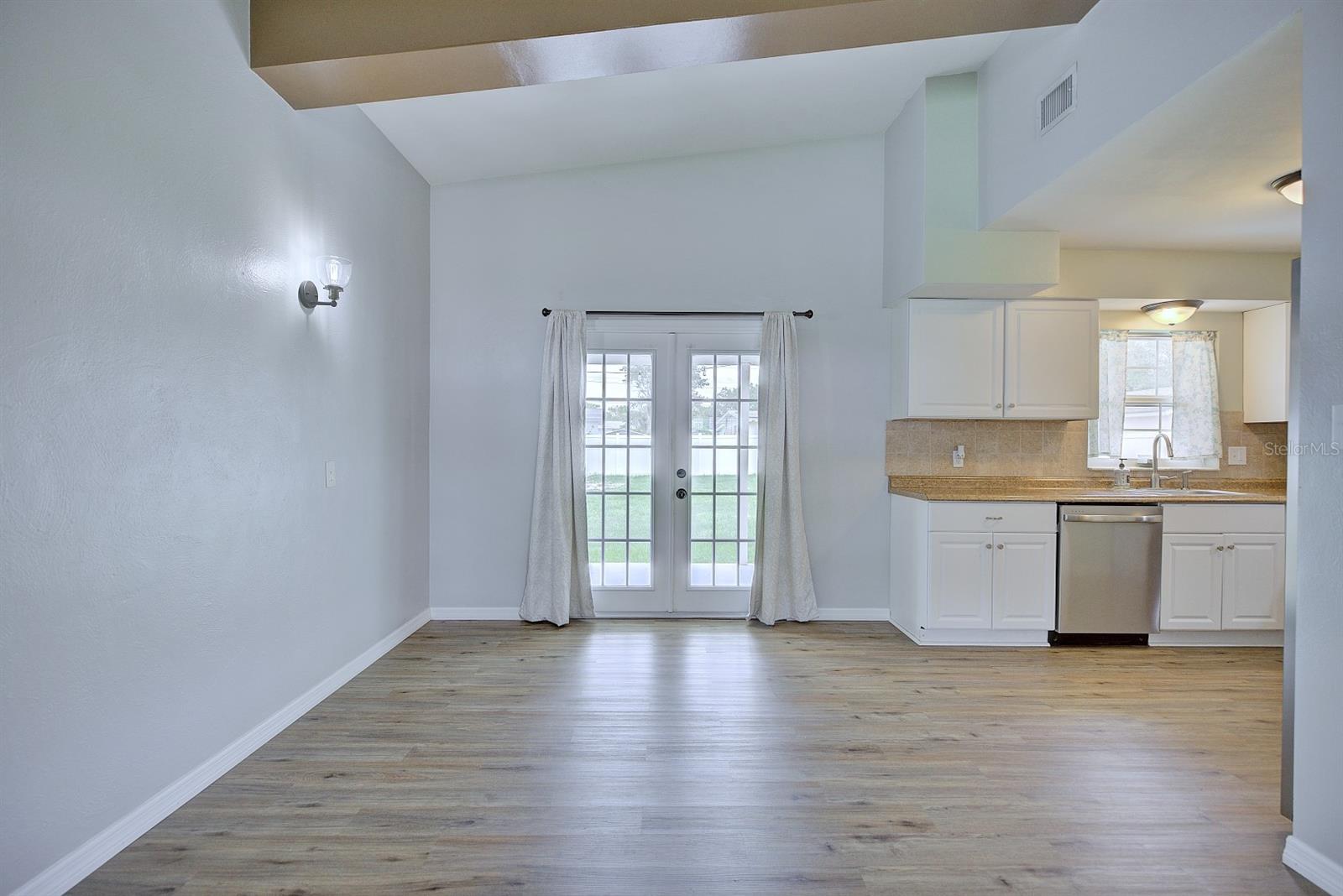 LAKE SEBRING - Residential
