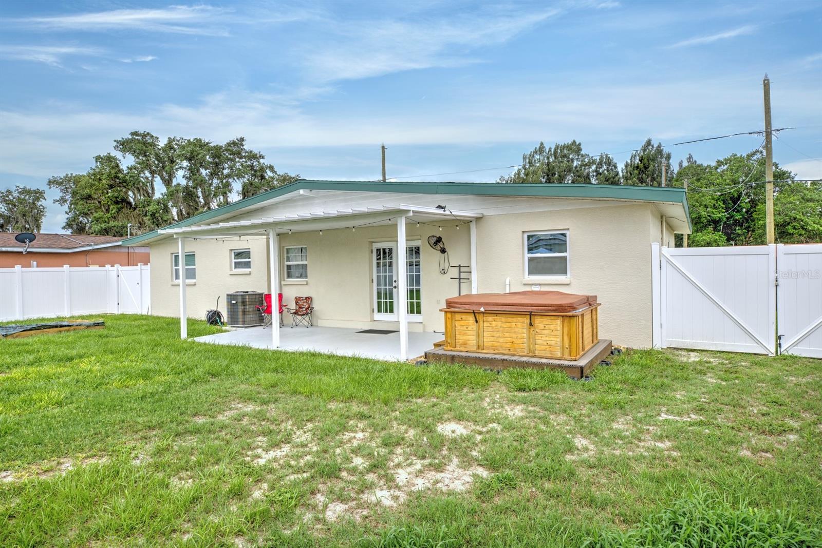 LAKE SEBRING - Residential
