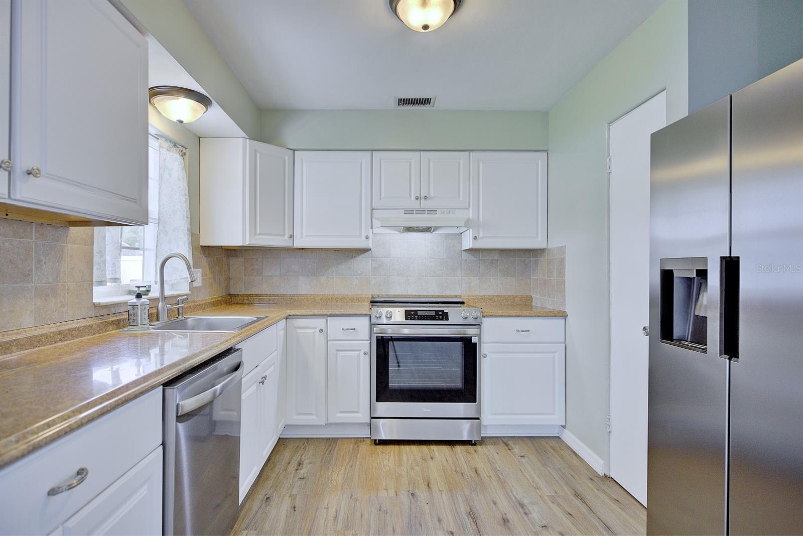 LAKE SEBRING - Residential