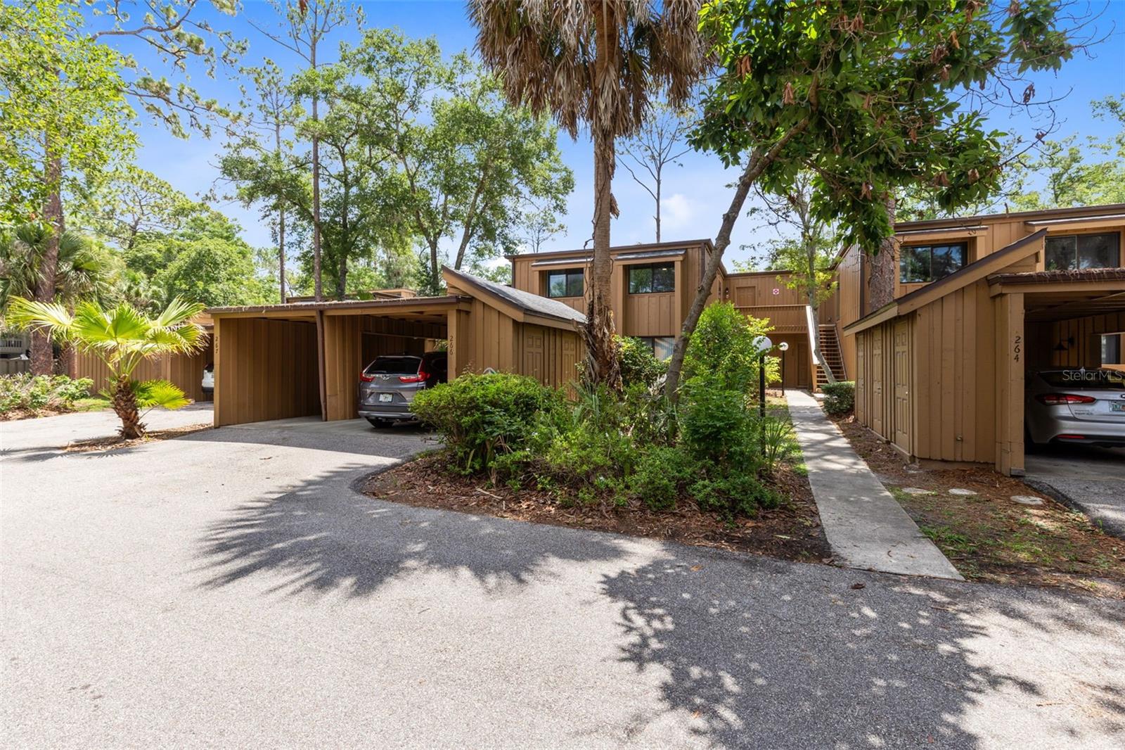 CROWN OAKS 1ST ADD - Residential
