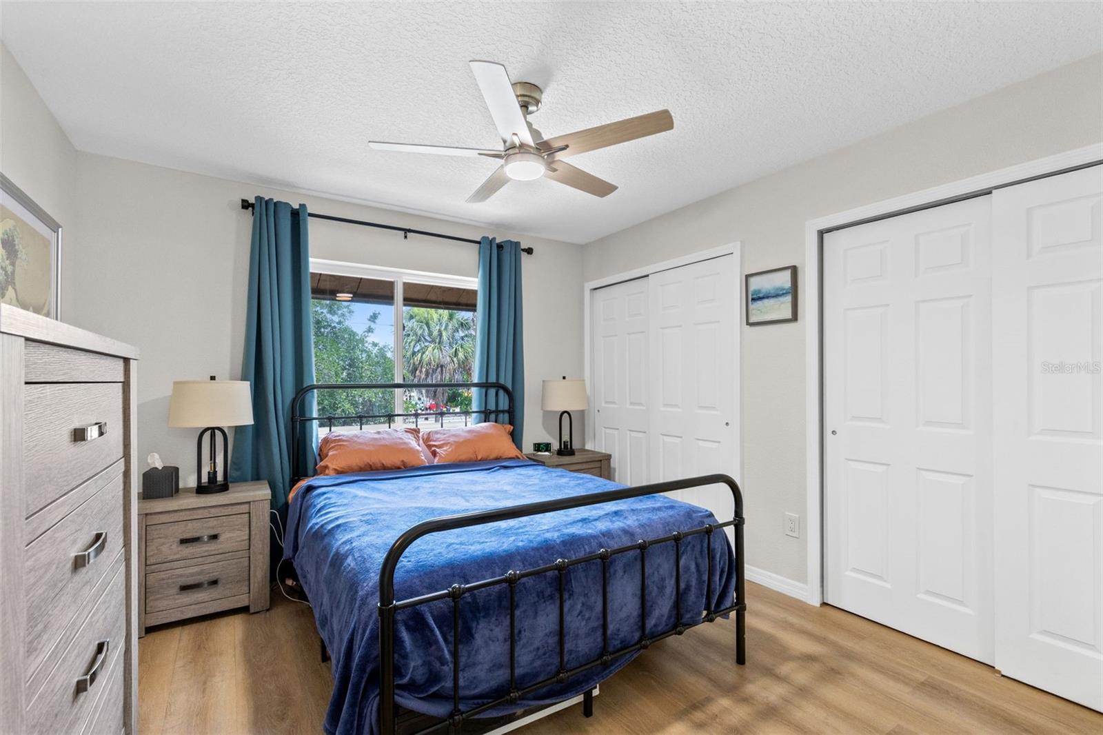 CROWN OAKS 1ST ADD - Residential