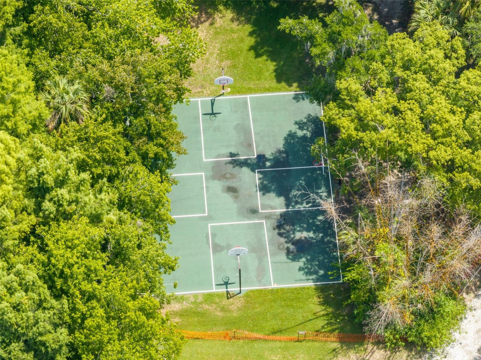 CROWN OAKS 1ST ADD - Residential