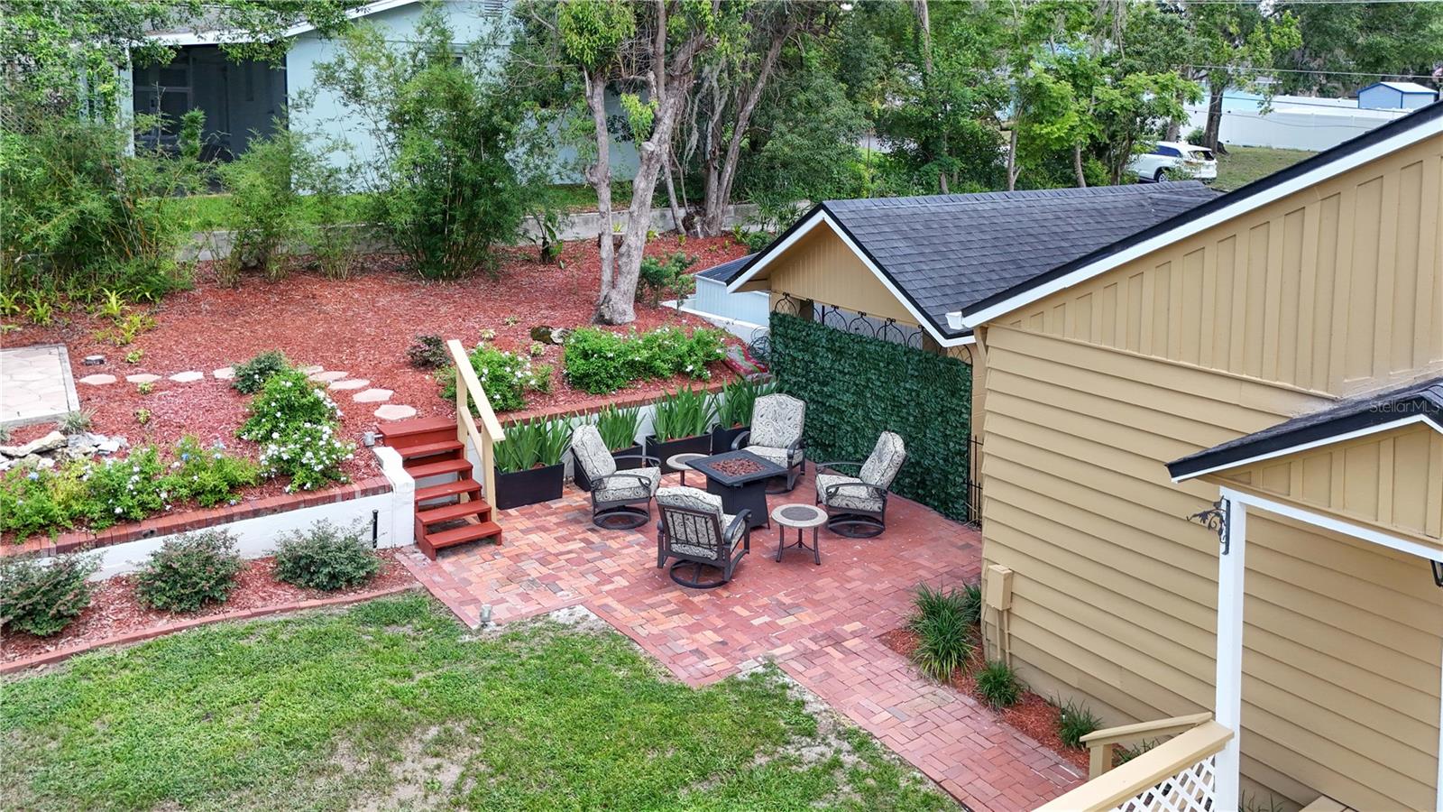 BRYNES - Residential