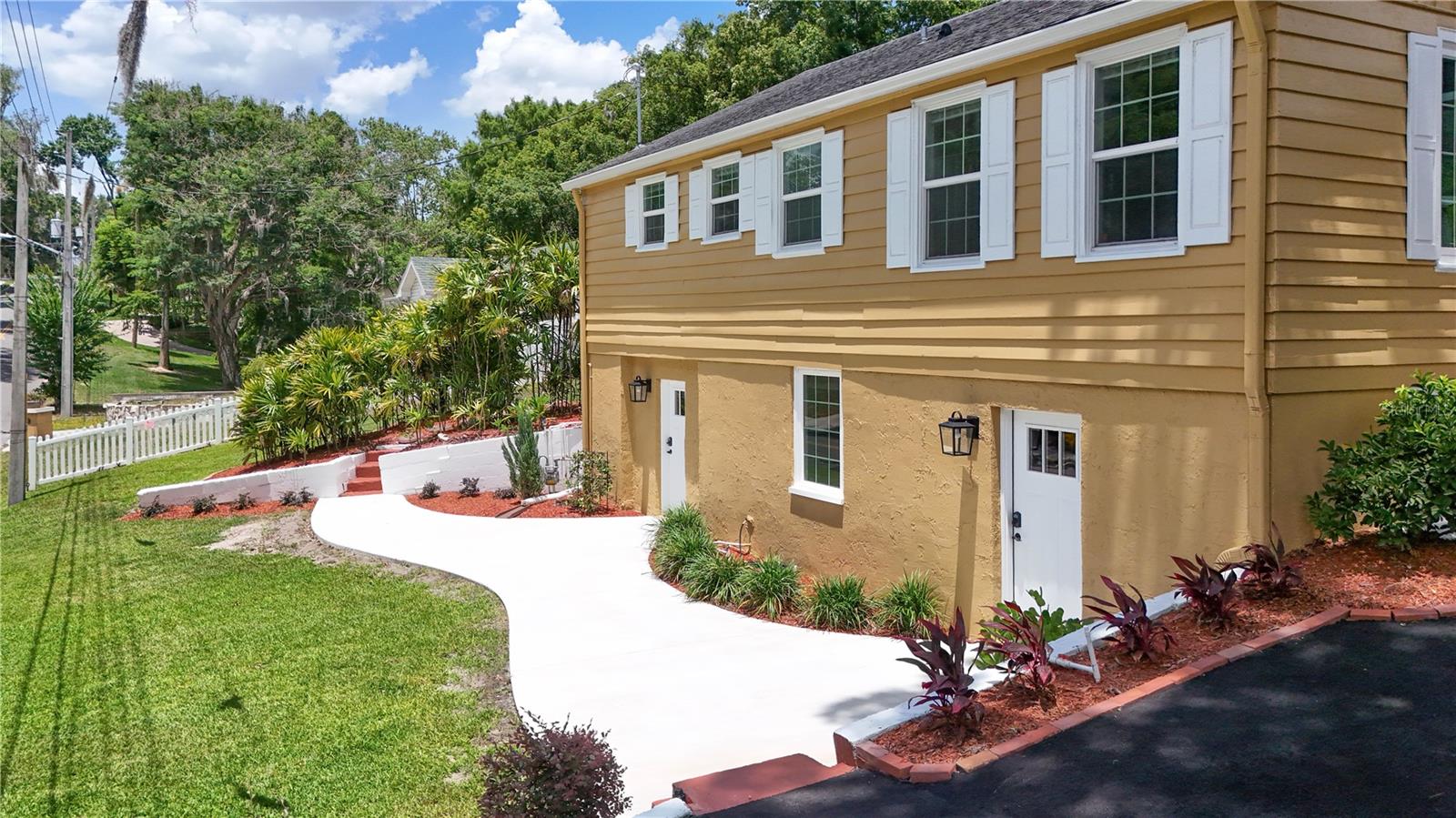 BRYNES - Residential