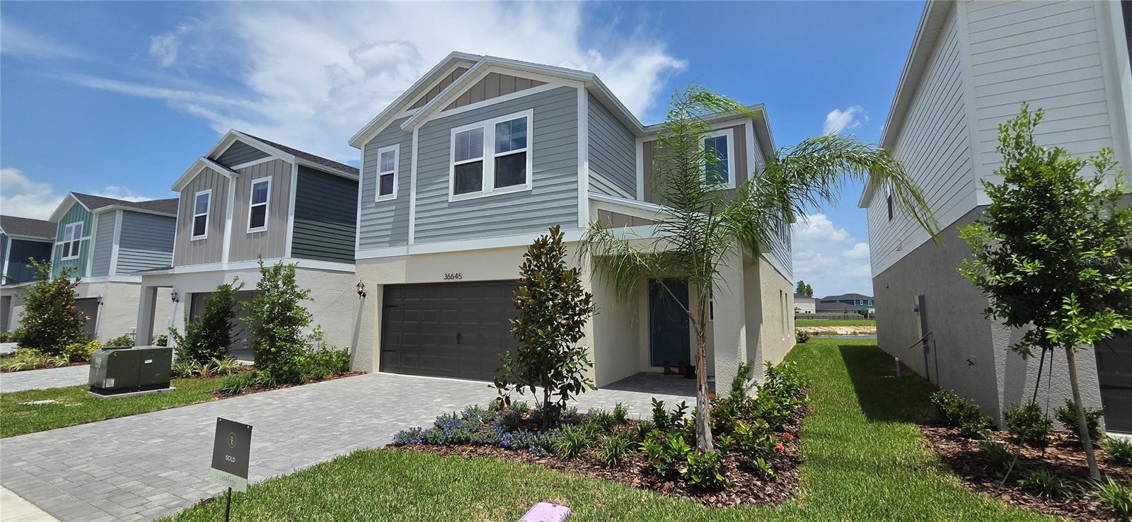 TWO RIVERS - Residential Lease