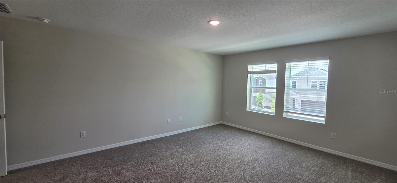 TWO RIVERS - Residential Lease