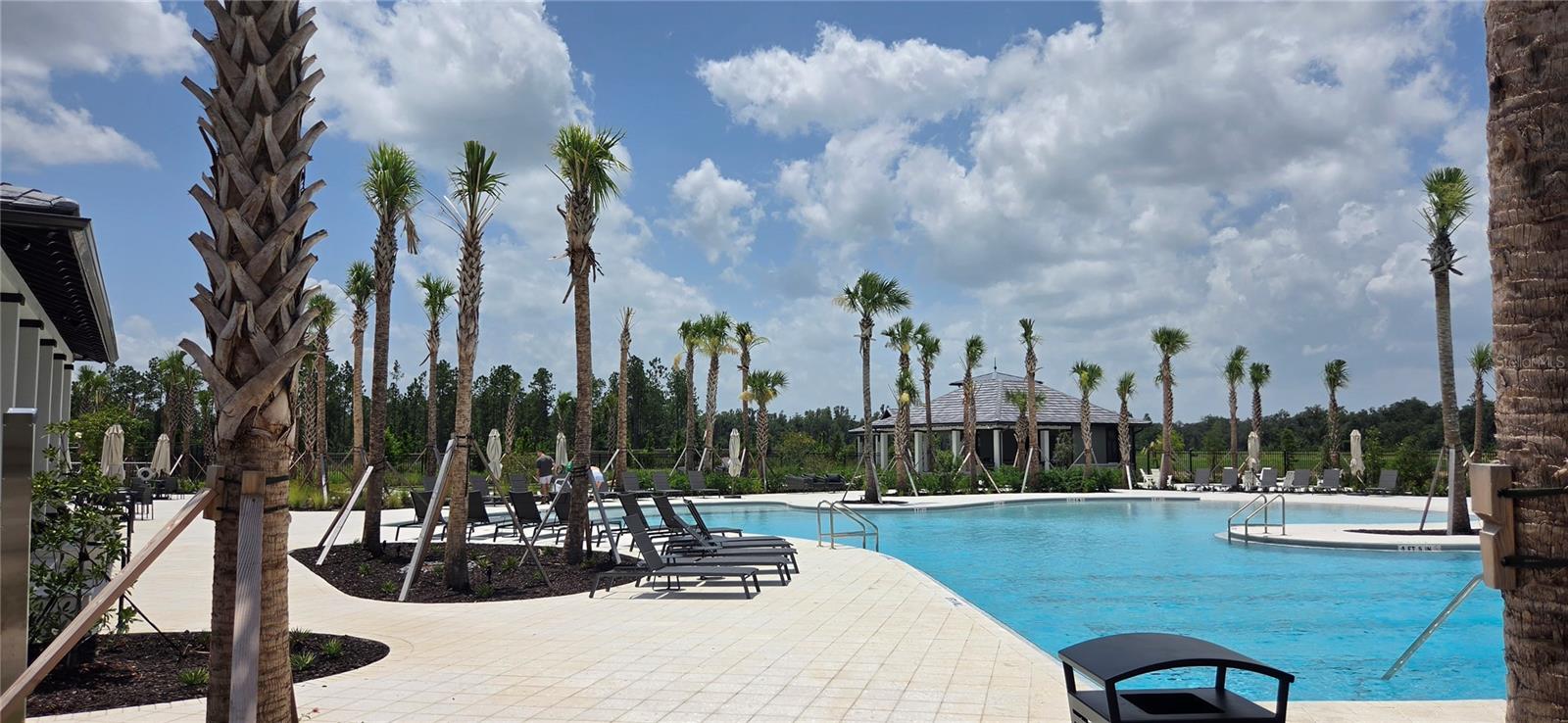 TWO RIVERS - Residential Lease