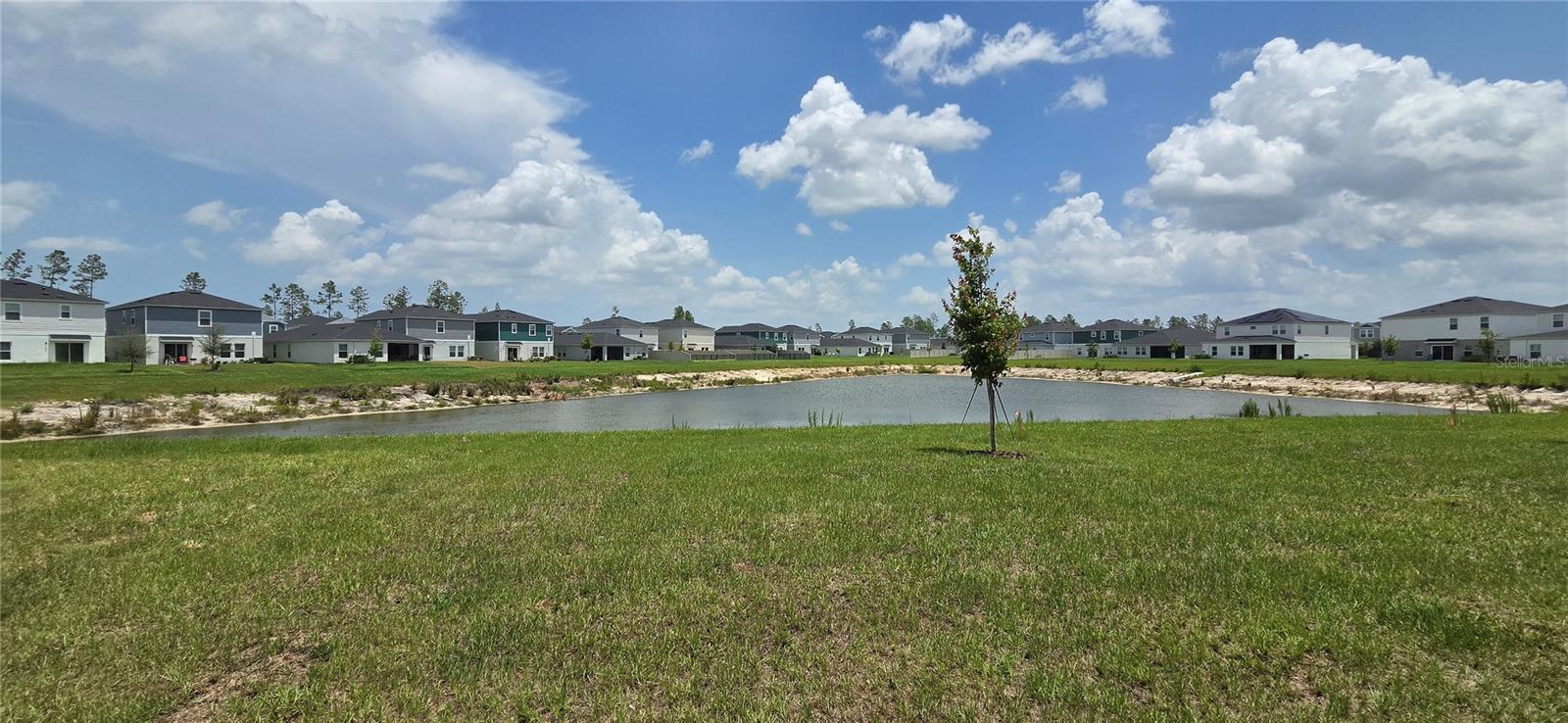 TWO RIVERS - Residential Lease