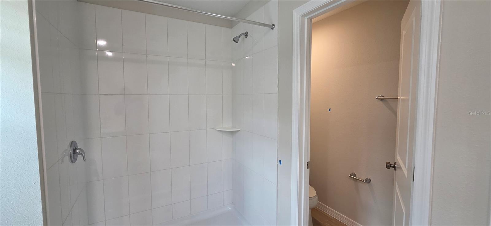 TWO RIVERS - Residential Lease
