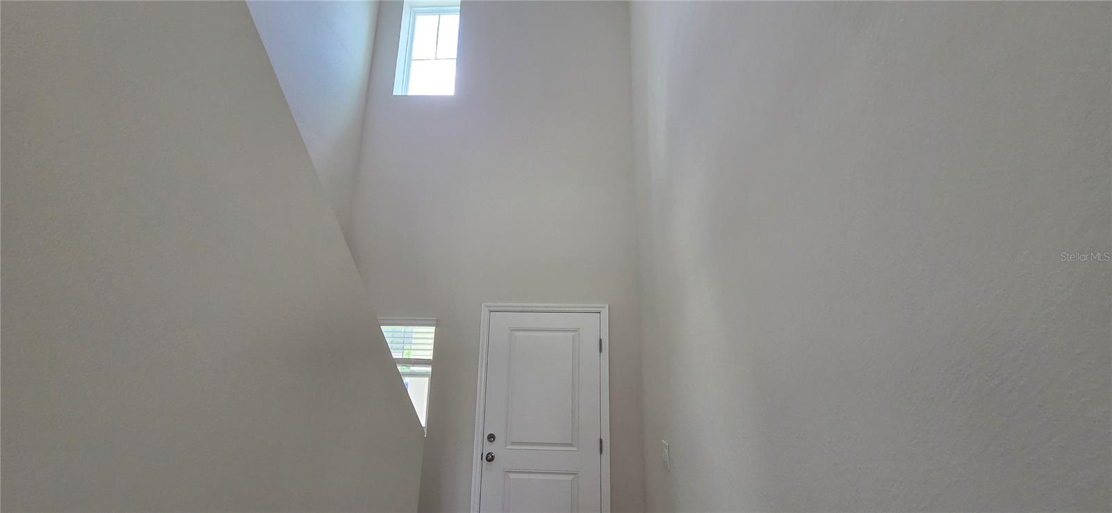 TWO RIVERS - Residential Lease