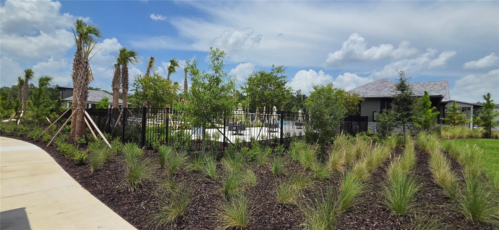 TWO RIVERS - Residential Lease