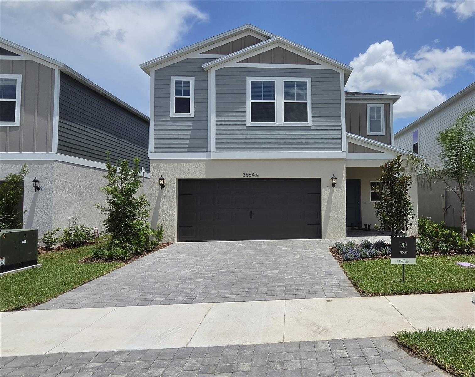 TWO RIVERS - Residential Lease