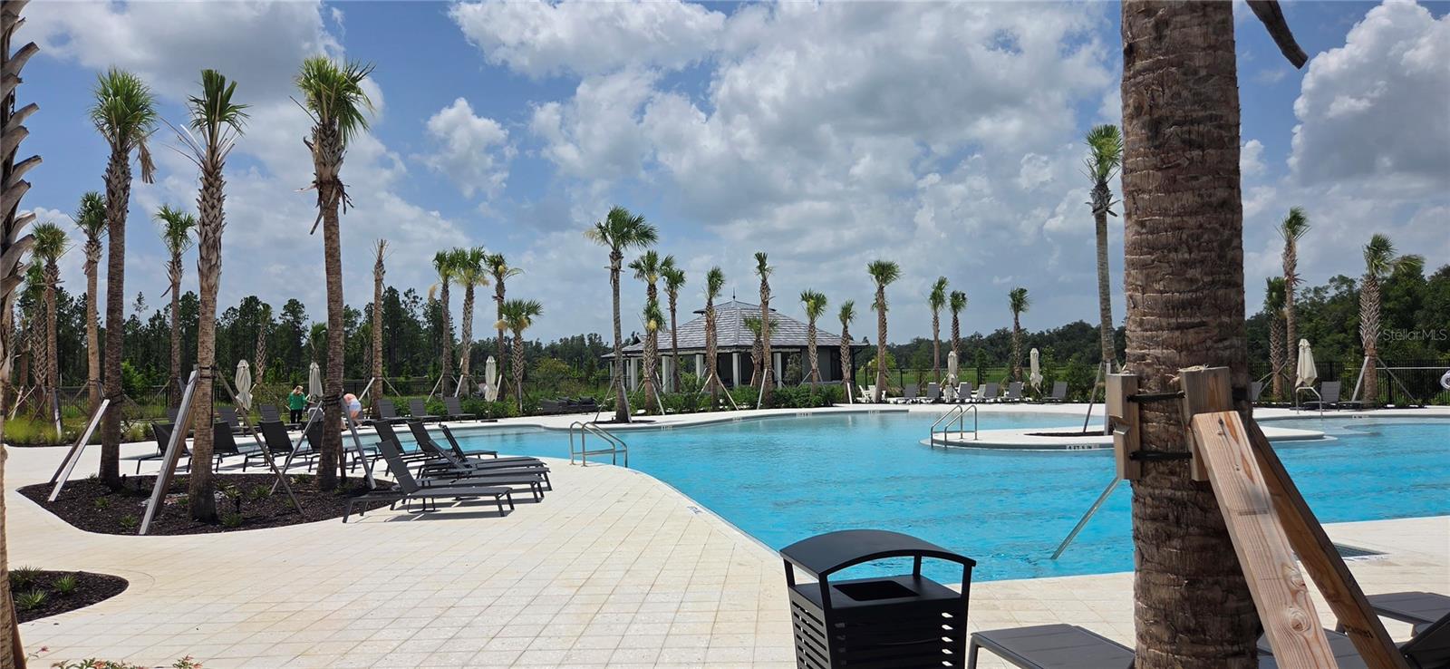 TWO RIVERS - Residential Lease