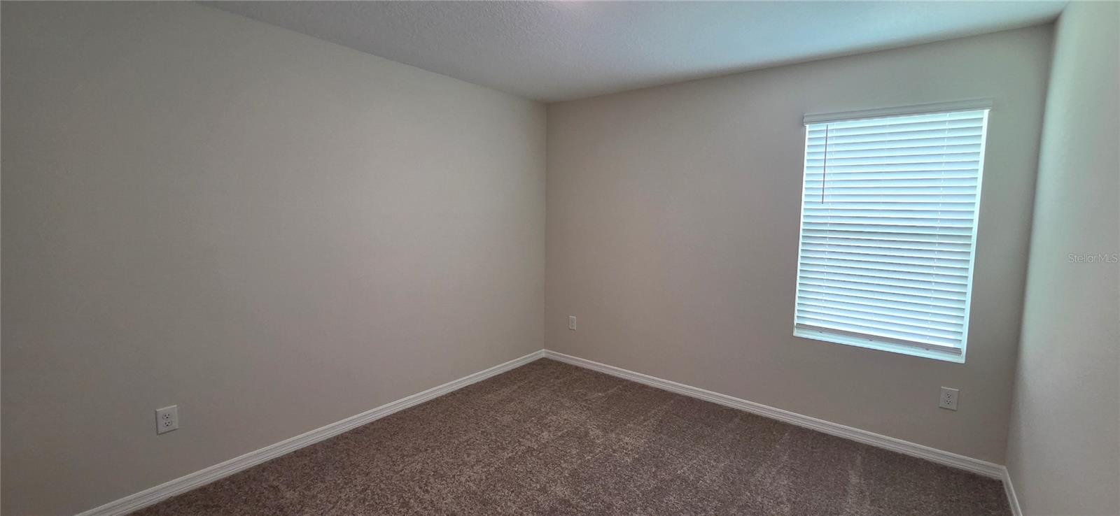TWO RIVERS - Residential Lease