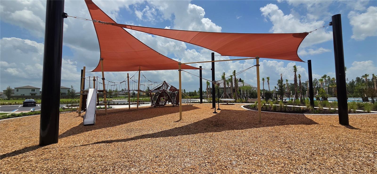 TWO RIVERS - Residential Lease