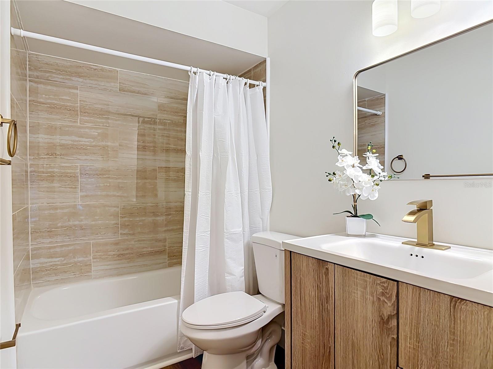 STRINGFELLOWS SUB - Residential