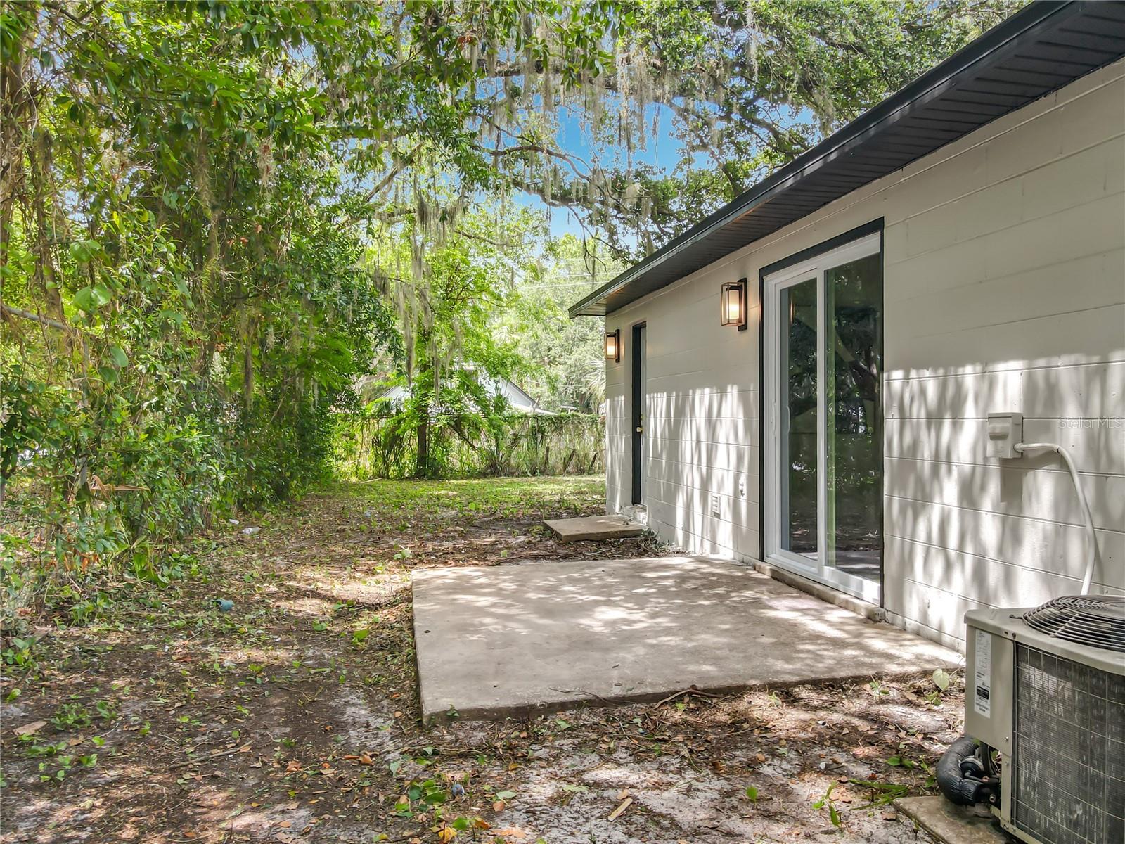 STRINGFELLOWS SUB - Residential