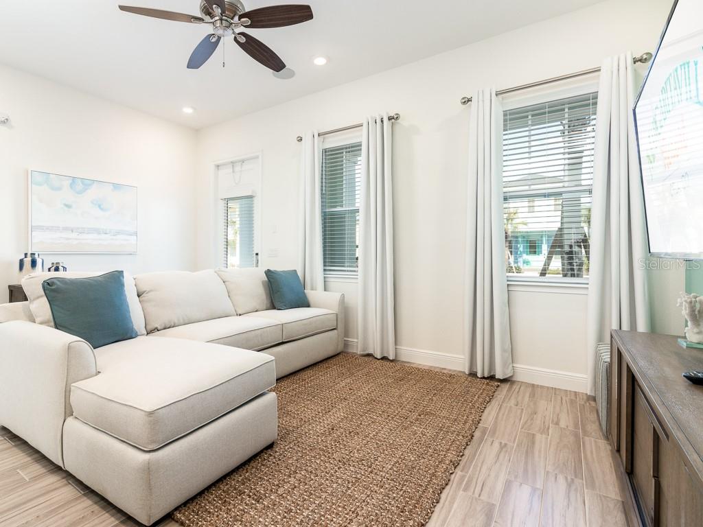 ROLLING OAKS PH 5 - Residential Lease