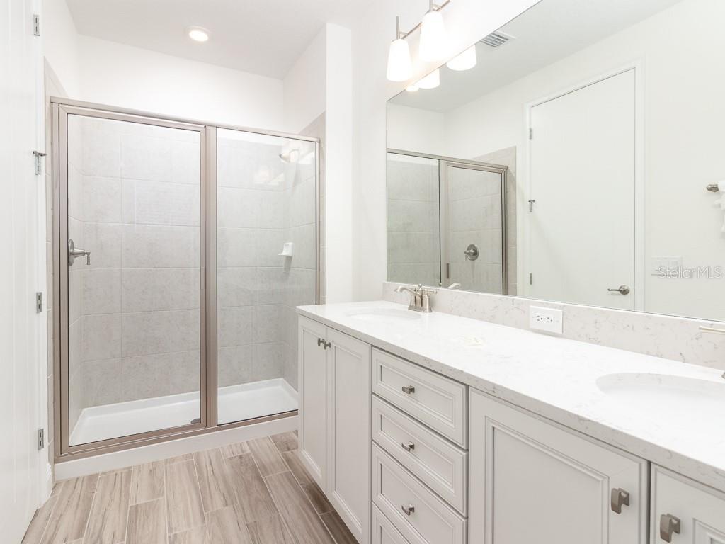 ROLLING OAKS PH 5 - Residential Lease