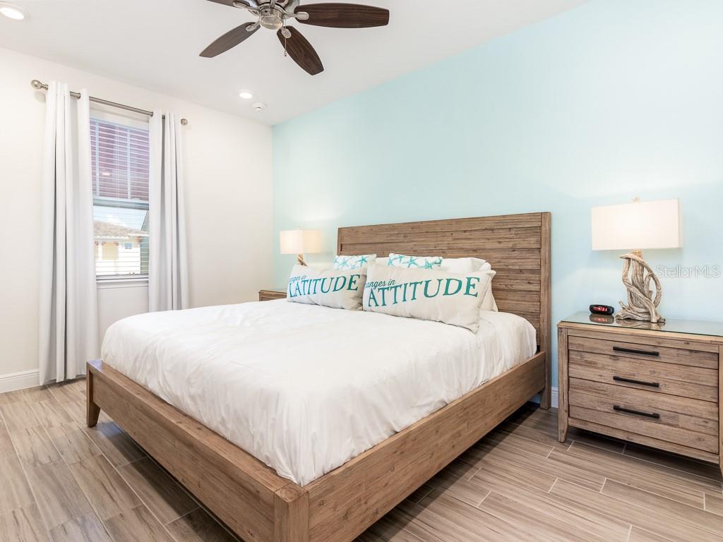 ROLLING OAKS PH 5 - Residential Lease