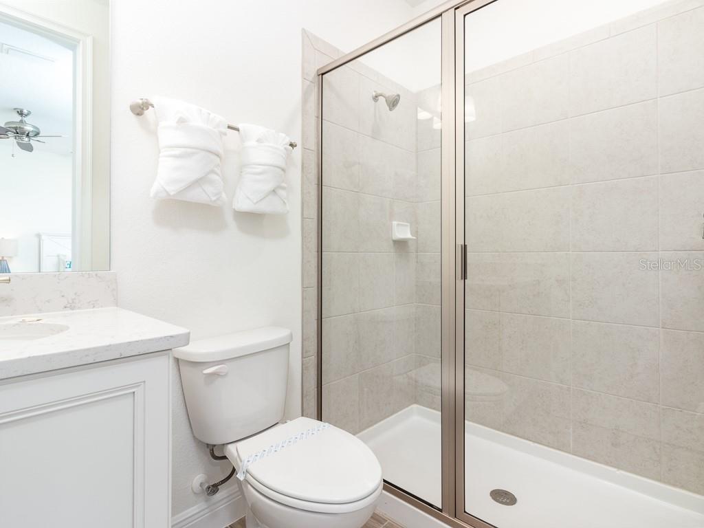 ROLLING OAKS PH 5 - Residential Lease