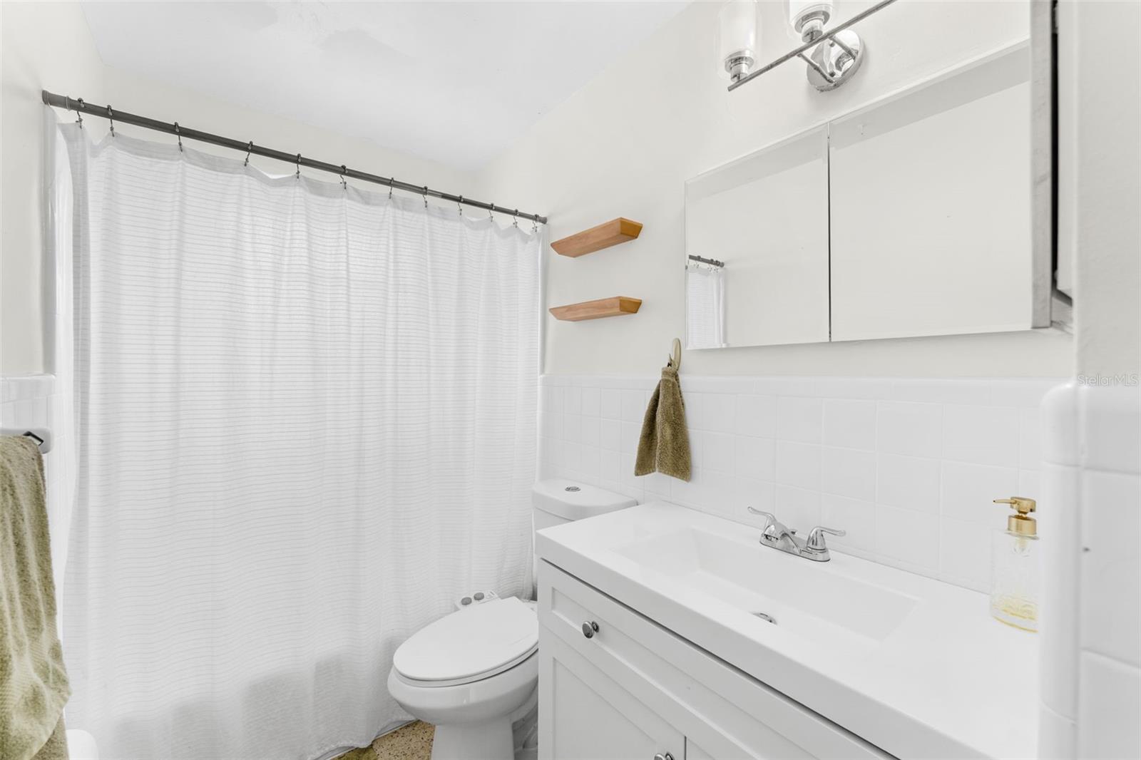 CARLTON GROVES SUB - Residential