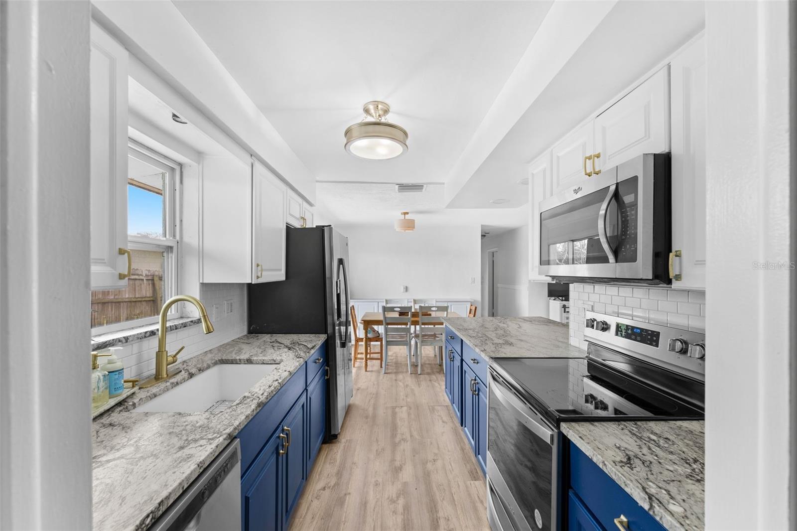 CARLTON GROVES SUB - Residential