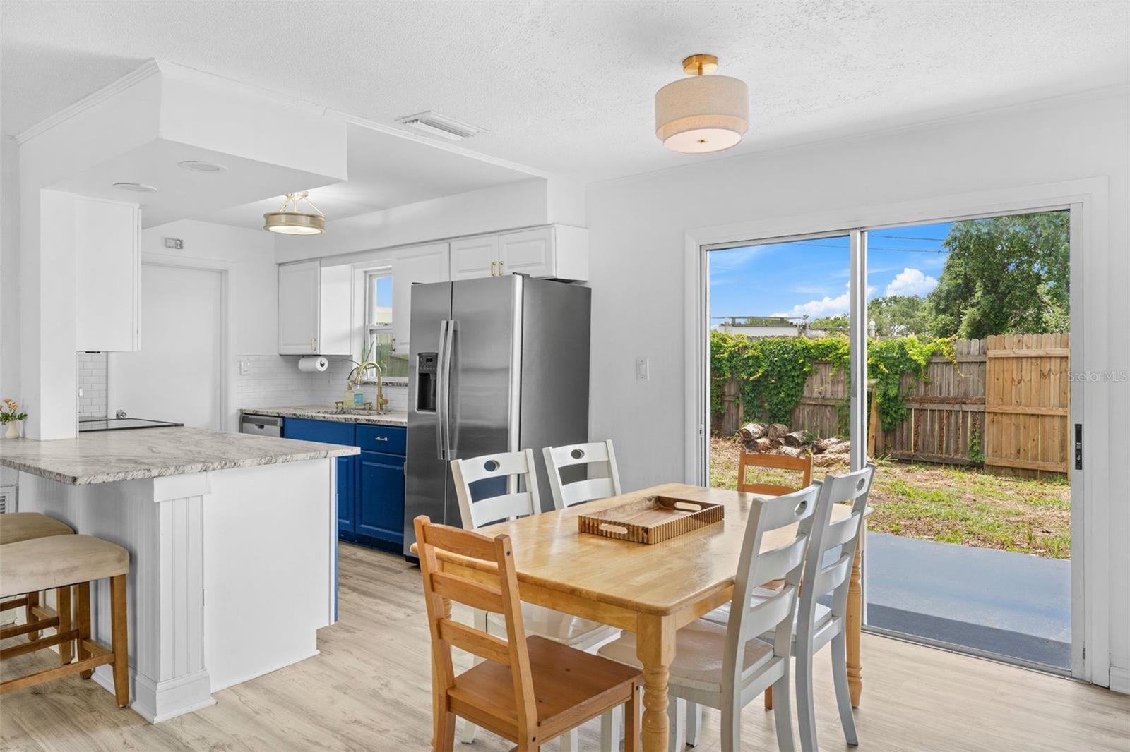 CARLTON GROVES SUB - Residential