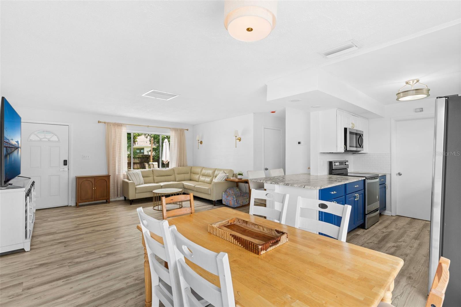 CARLTON GROVES SUB - Residential