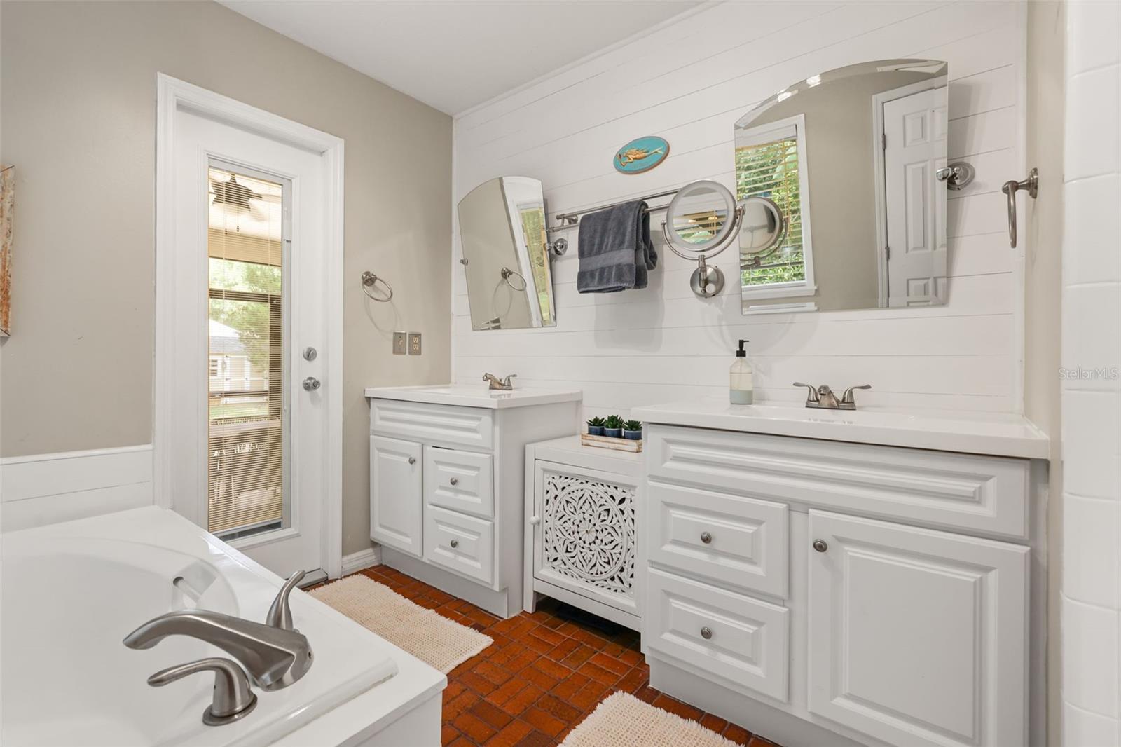 SWEETWATER COUNTRY CLUB SEC A - Residential