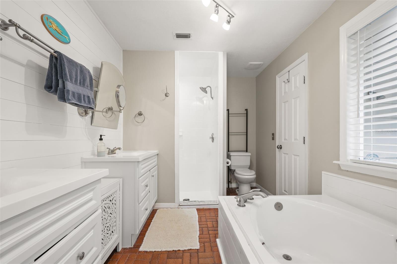 SWEETWATER COUNTRY CLUB SEC A - Residential
