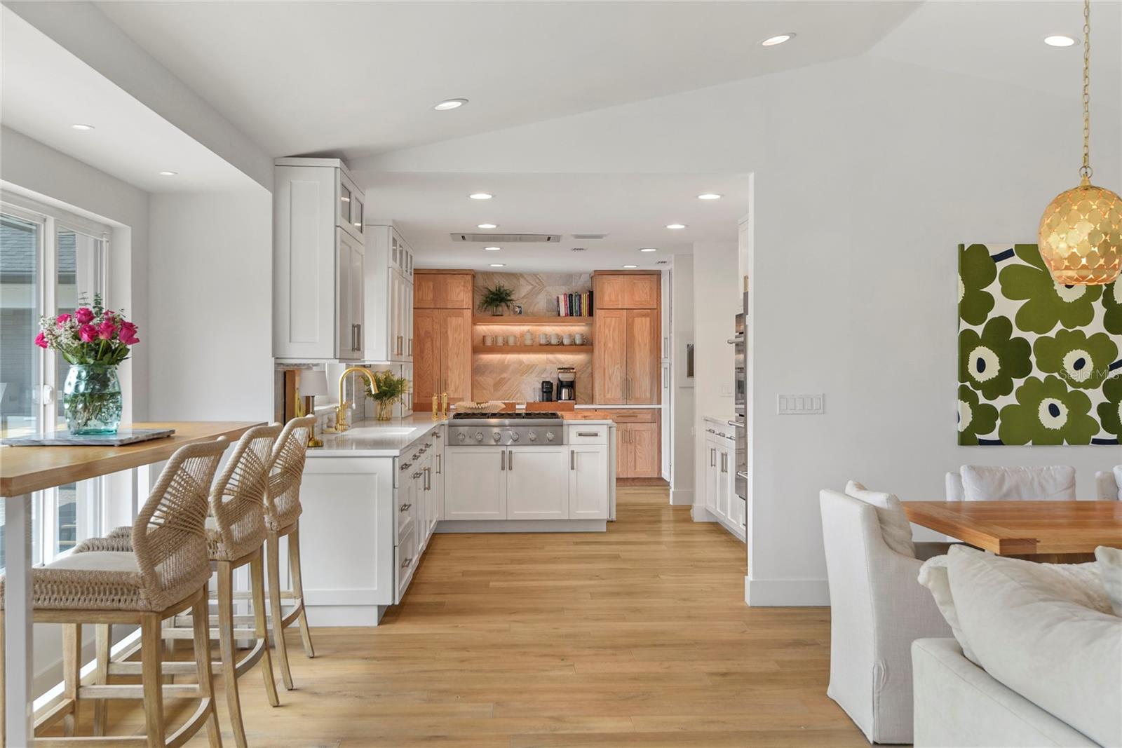 KINGS ROW - Residential