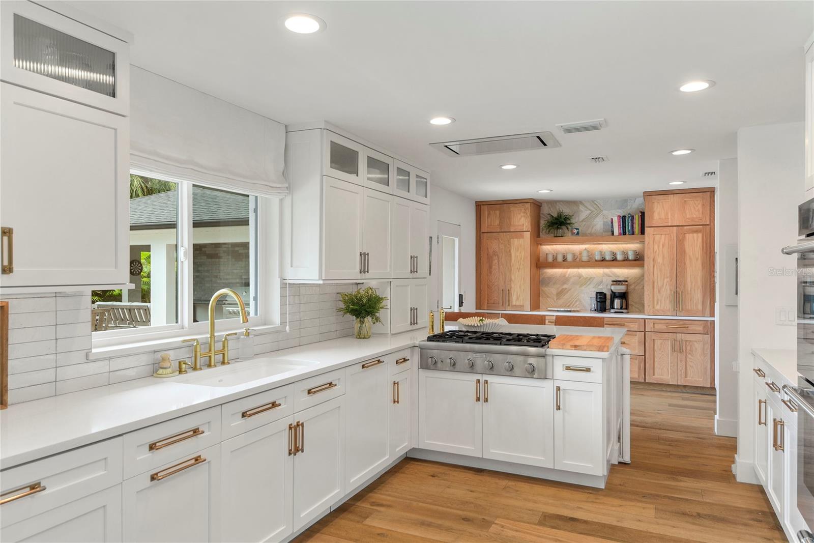 KINGS ROW - Residential