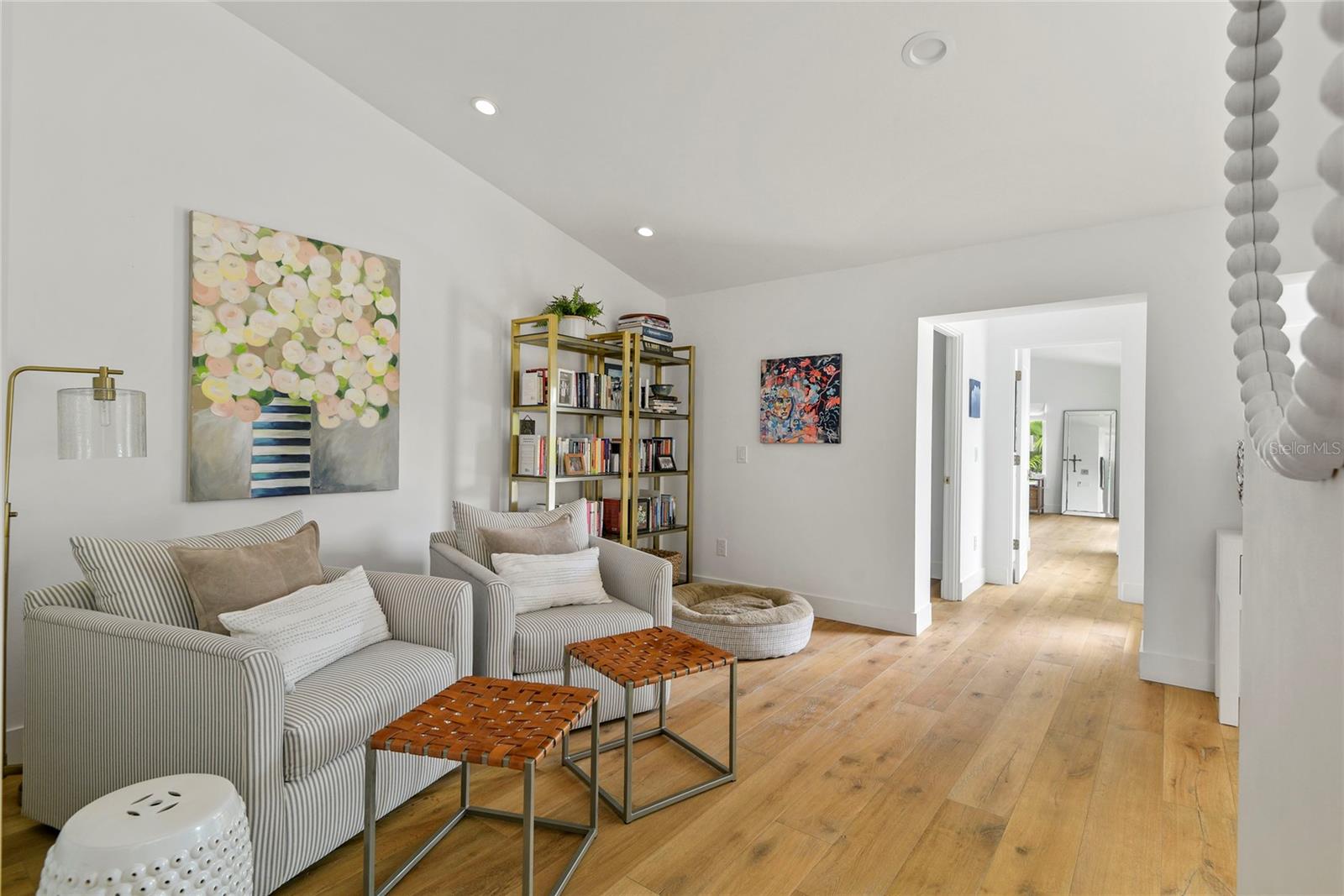 KINGS ROW - Residential