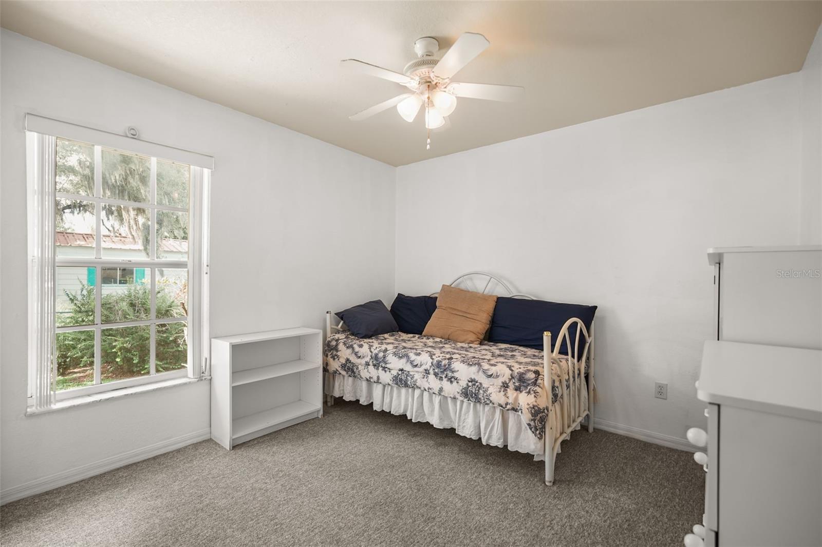 SAND OAK - Residential