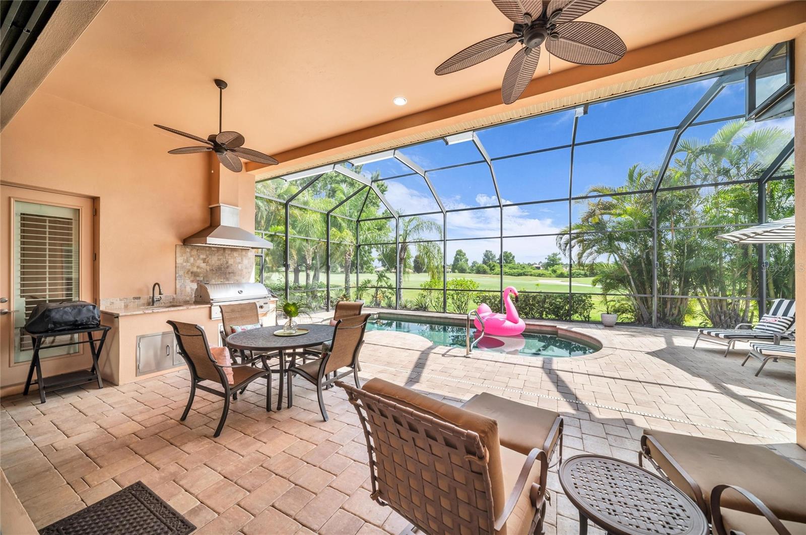 COUNTRY CLUB EAST - Residential