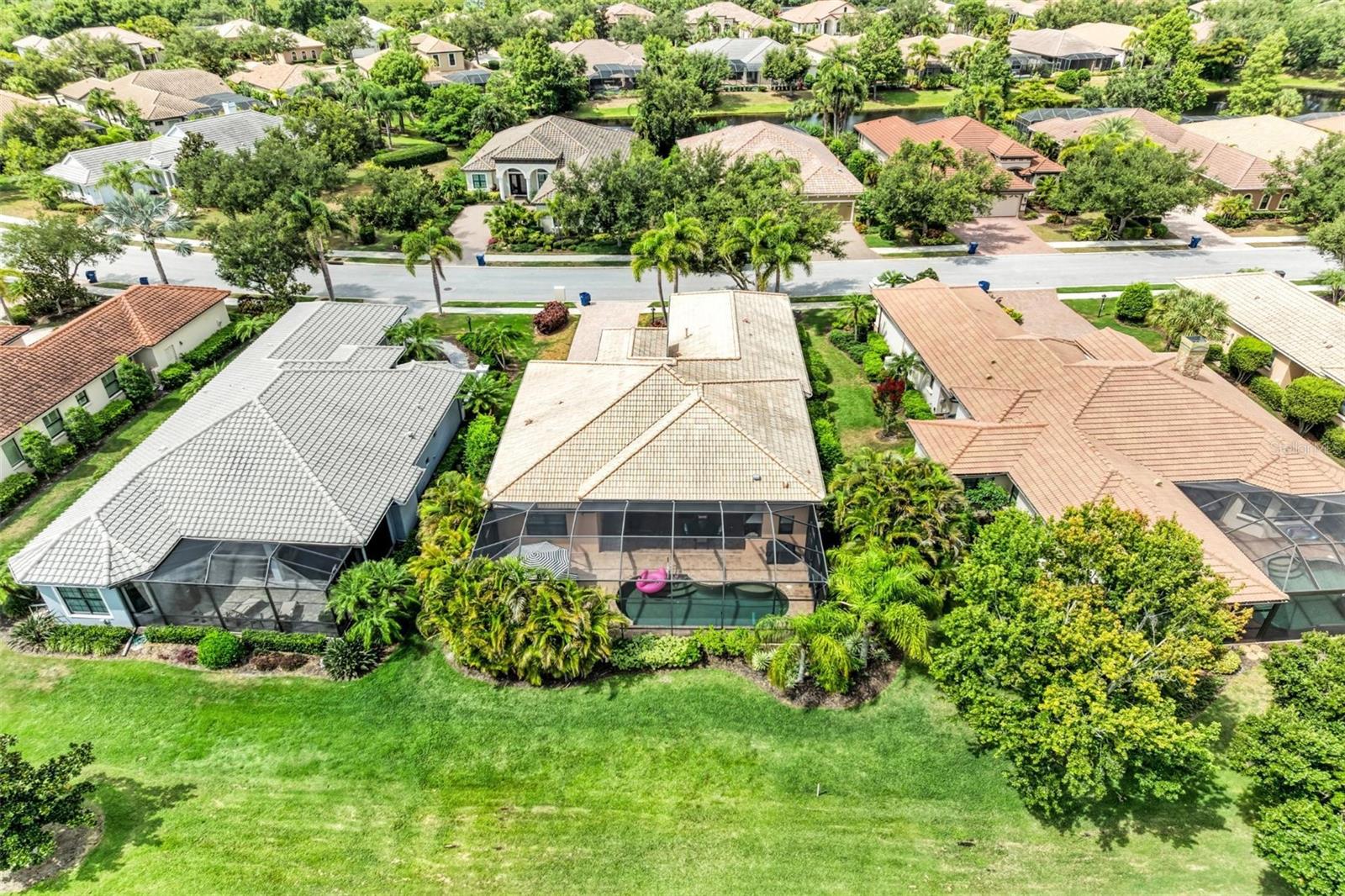 COUNTRY CLUB EAST - Residential