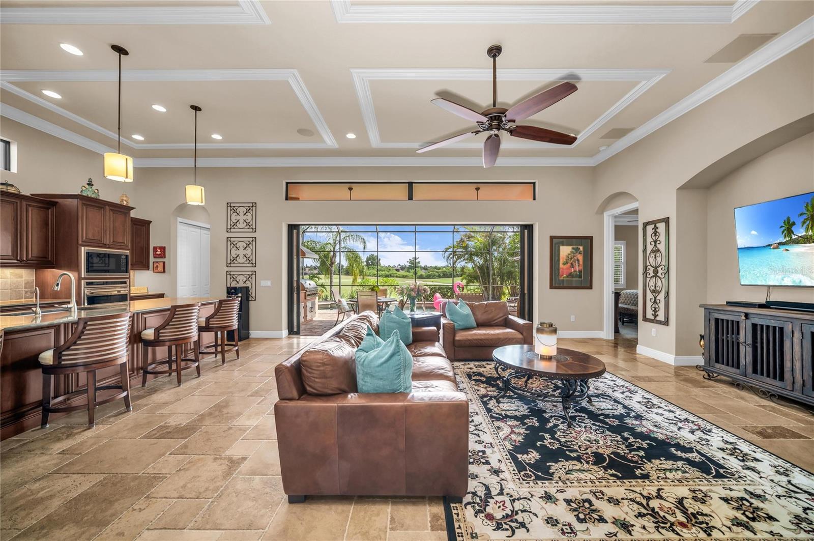 COUNTRY CLUB EAST - Residential