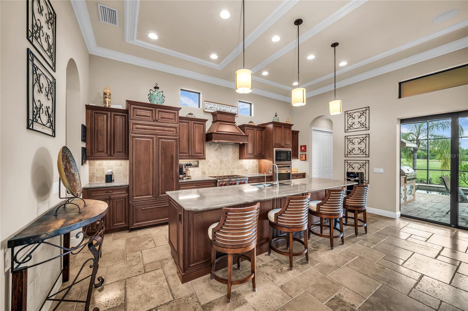 COUNTRY CLUB EAST - Residential
